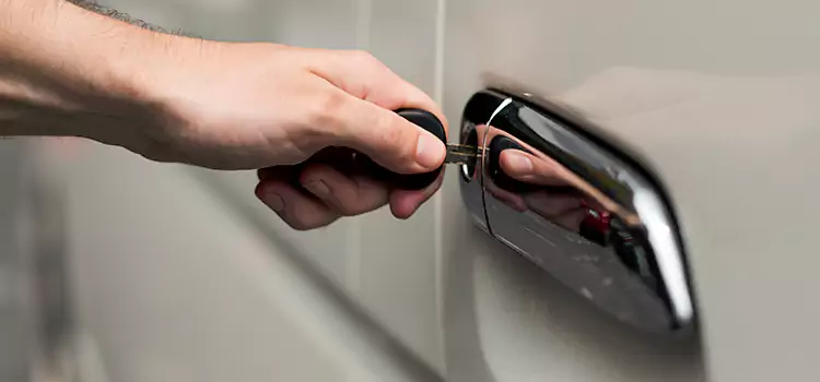 Why Choose Our Auto Locksmith Team in Mishawaka, IN?